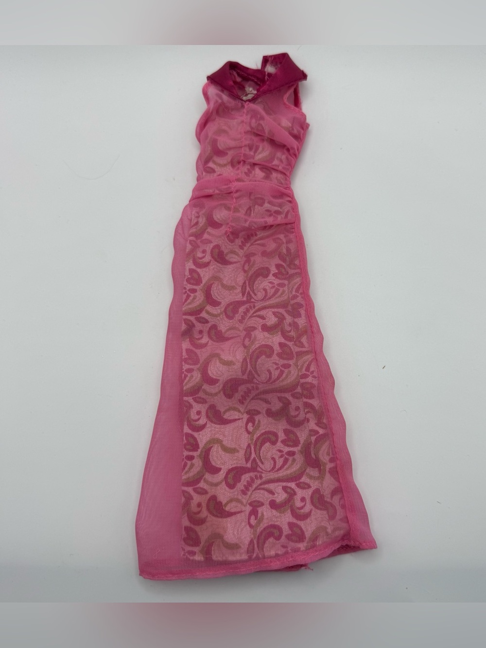 Vintage 2003 Barbie Fashion Avenue Glamour Pink Burgundy Gown B8224